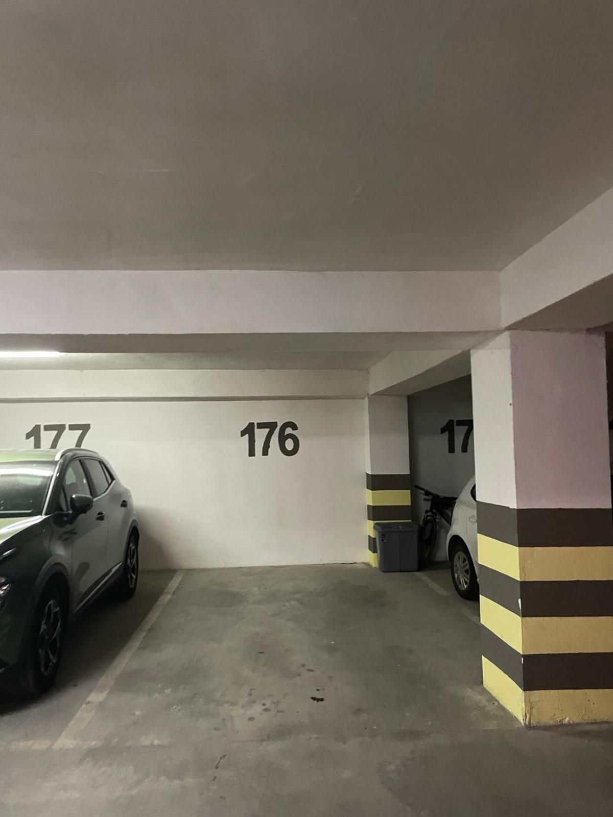 Porta Leks Apartment, Self Check-In, Own Parking Skopje Exterior foto